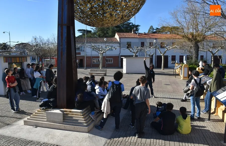 Foto 8 - Escolares de Pozuelo de Alarc&oacute;n se acercan a Ciudad Rodrigo para conocerla astron&oacute;micamente