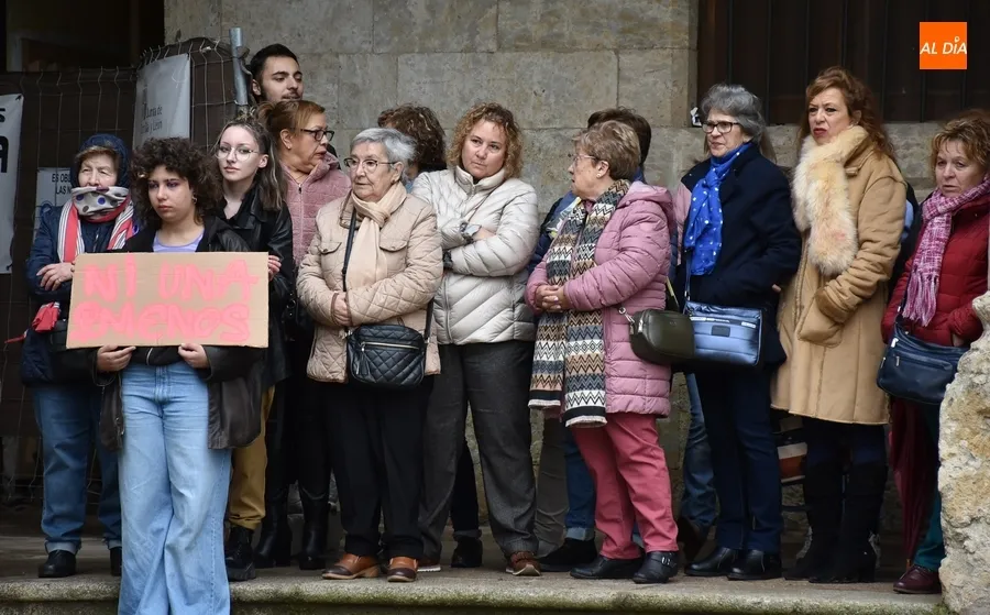 Foto 5 - El Movimiento Ciudadano homenajea a 21 mujeres &ldquo;por las que vale tanto la pena luchar&rdquo;