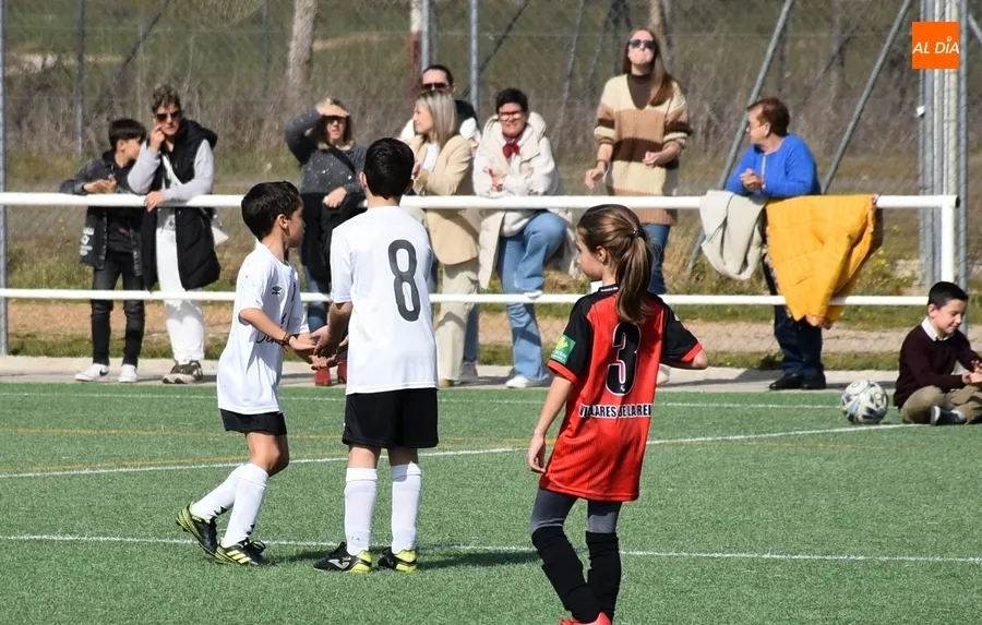 Foto 4 - Una tremenda goleada local y una victoria visitante en la calurosa ma&ntilde;ana dominical en La Muge
