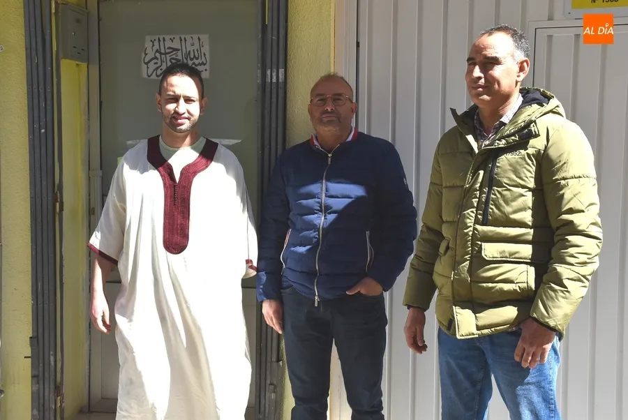 Foto 6 - La Comunidad Isl&aacute;mica de Ciudad Rodrigo y comarca inicia el mes sagrado del Ramad&aacute;n