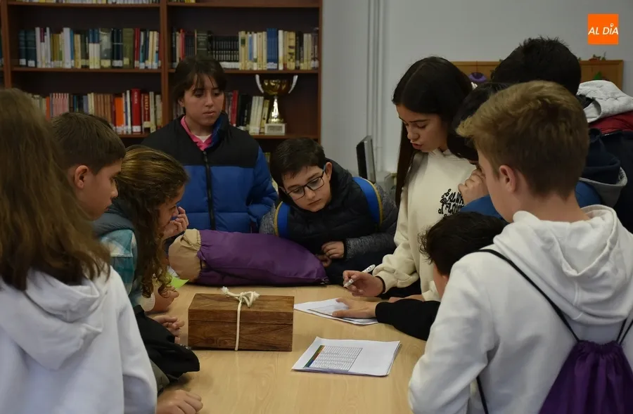 Foto 4 - Los alumnos de 6&ordm; de Primaria empiezan a visitar los IES para elegir su futura &ldquo;2&ordf; casa&rdquo;