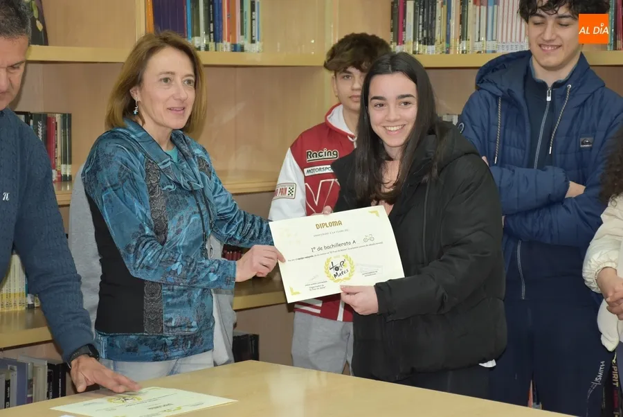 Foto 3 - El IES Tierra de Ciudad Rodrigo premia a sus mejores clasificados en el &lsquo;Tour de Mates&rsquo;