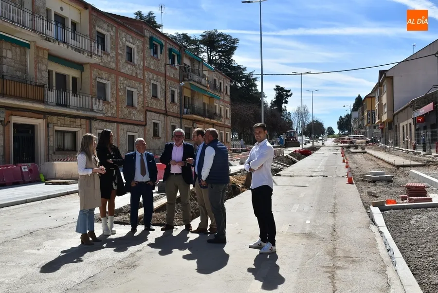 Foto 3 - Emilio Arroita visita las obras de la Avenida de Espa&ntilde;a, cuya 2&ordf; fase concluir&aacute; tras la Semana Santa