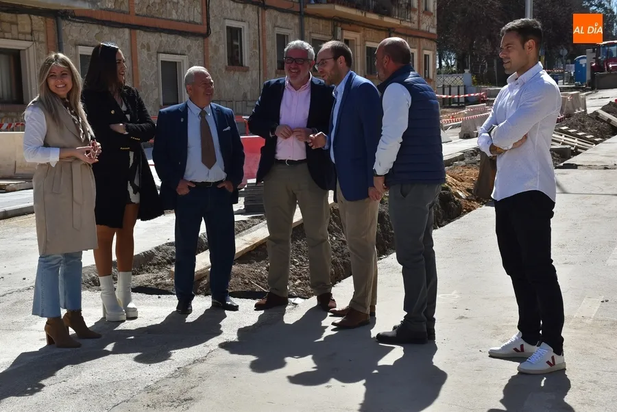 Foto 2 - Emilio Arroita visita las obras de la Avenida de Espa&ntilde;a, cuya 2&ordf; fase concluir&aacute; tras la Semana Santa