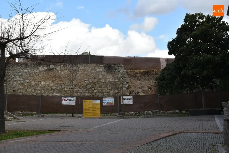 Foto 9 - Adjudicadas a una empresa mirobrigense las obras de emergencia en la muralla