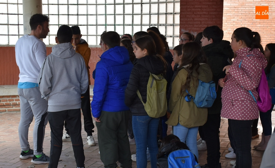 Foto 2 - Chavales de 12 localidades de la comarca descubren los IES de Ciudad Rodrigo