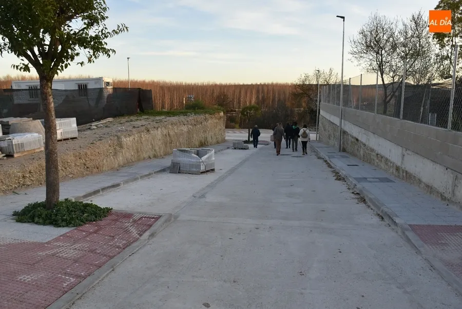 Foto 10 - El Ayuntamiento aprobar&aacute; en el pr&oacute;ximo Pleno las contribuciones para concluir la calle Las Canteras
