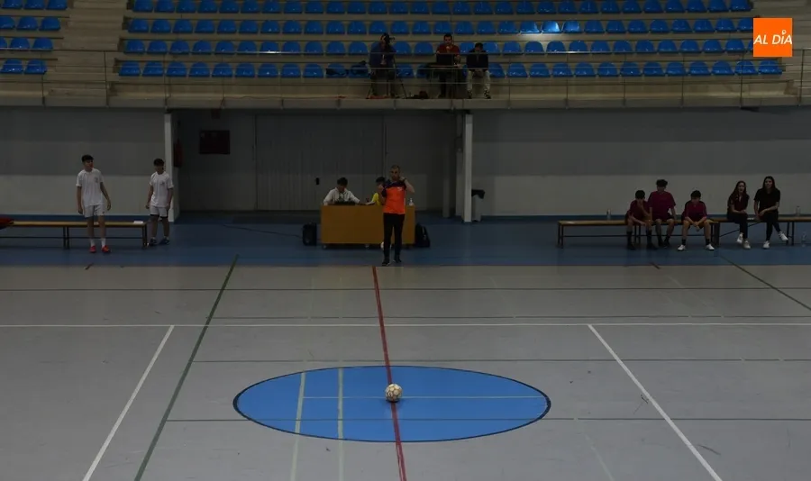 Foto 3 - La Mir&oacute;briga League vive su kickoff en medio de una gran expectaci&oacute;n