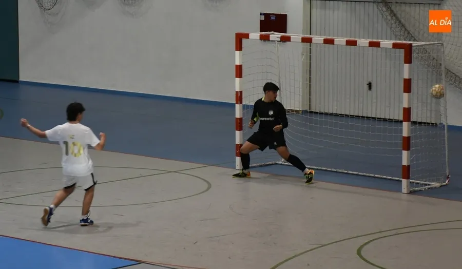 Foto 5 - La Mir&oacute;briga League vive su kickoff en medio de una gran expectaci&oacute;n