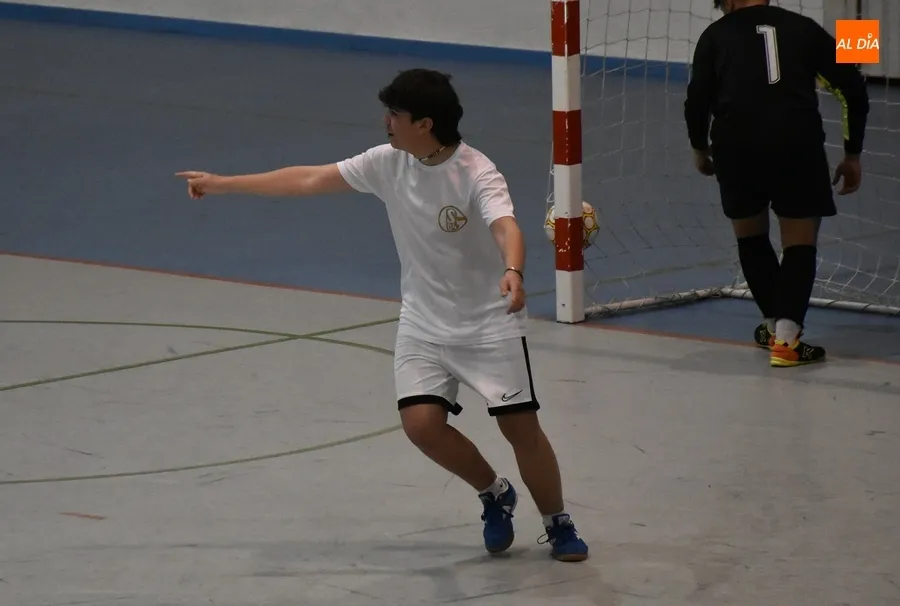 Foto 6 - La Mir&oacute;briga League vive su kickoff en medio de una gran expectaci&oacute;n