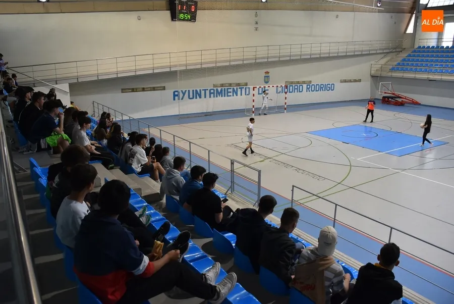 Foto 9 - La Mir&oacute;briga League vive su kickoff en medio de una gran expectaci&oacute;n