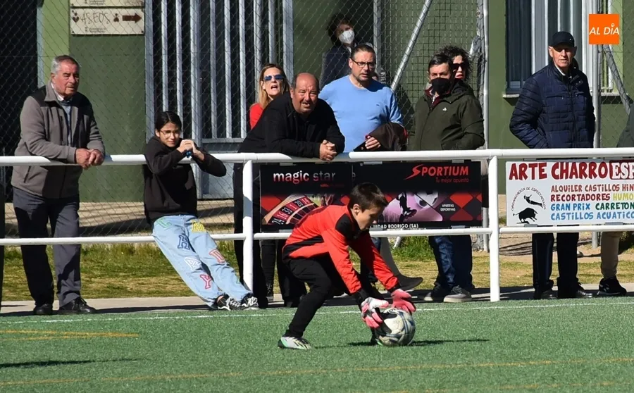 Foto 9 - El Benjam&iacute;n A del Ciudad Rodrigo se coloca l&iacute;der provisional tras asegurar el ascenso la semana pasada