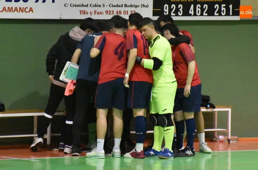 Foto 2 - Emocionante victoria del III de Asafusa con un solitario gol de &Aacute;lex Sastre