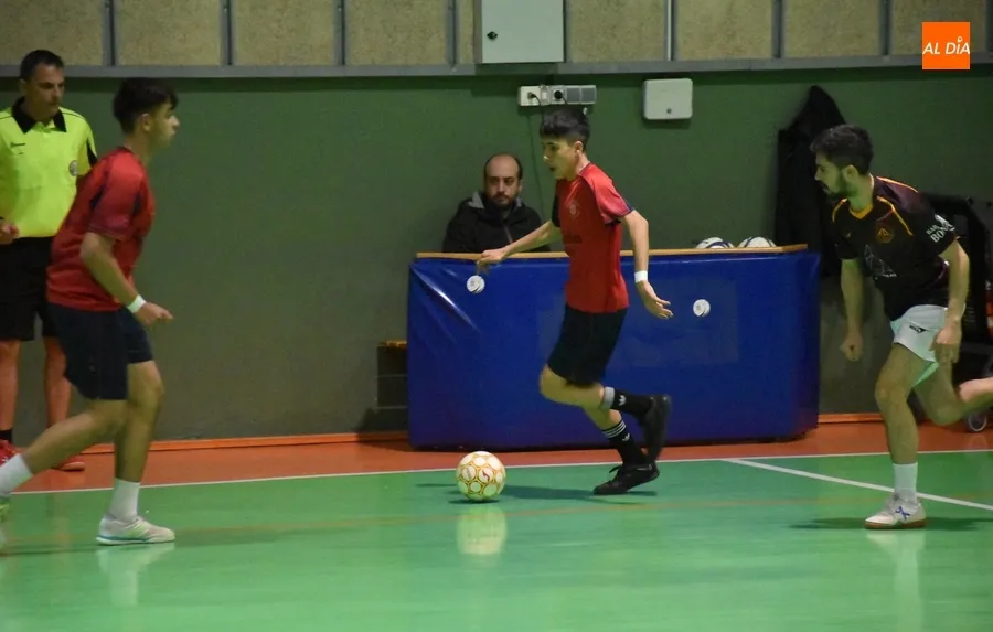 Foto 6 - Emocionante victoria del III de Asafusa con un solitario gol de &Aacute;lex Sastre