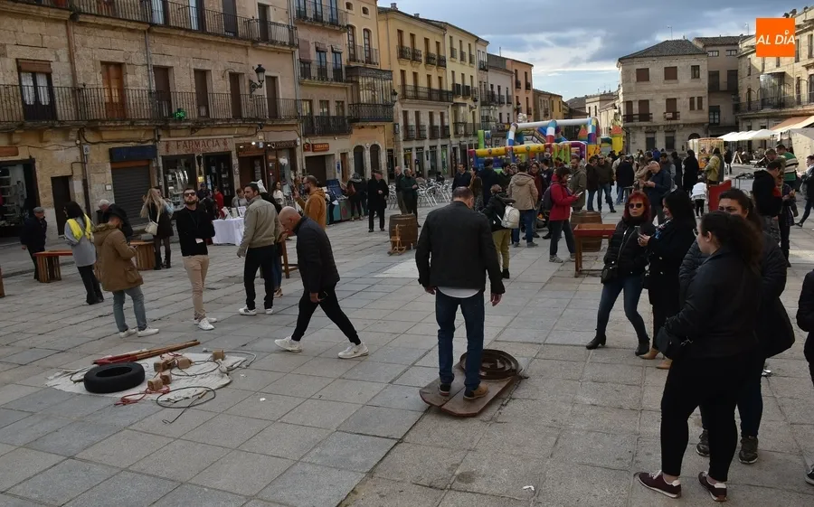 Foto 2 - Buen seguimiento a la novedosa franja de tarde de la Feria de Botijeros