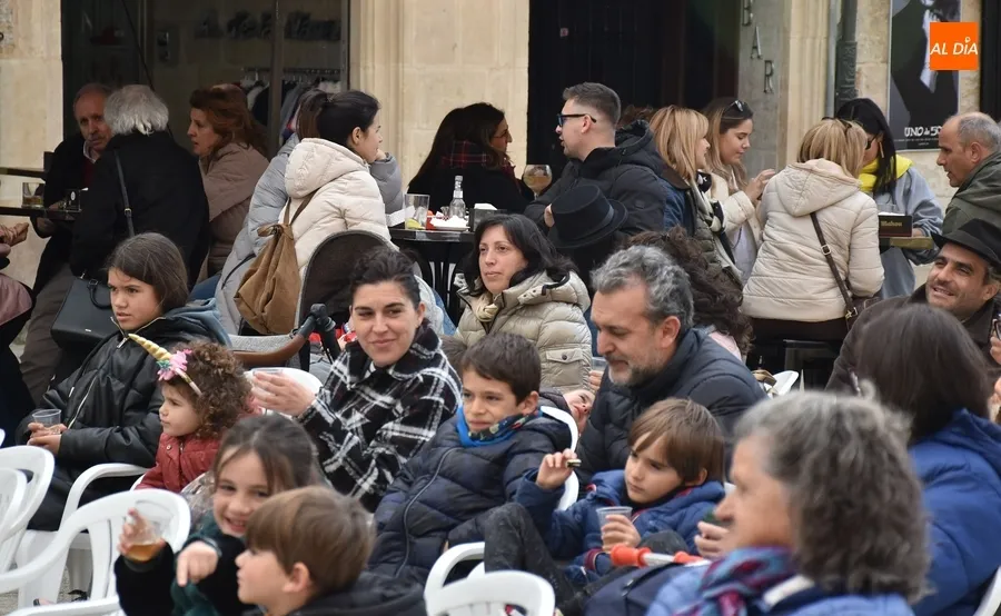 Foto 8 - Buen seguimiento a la novedosa franja de tarde de la Feria de Botijeros