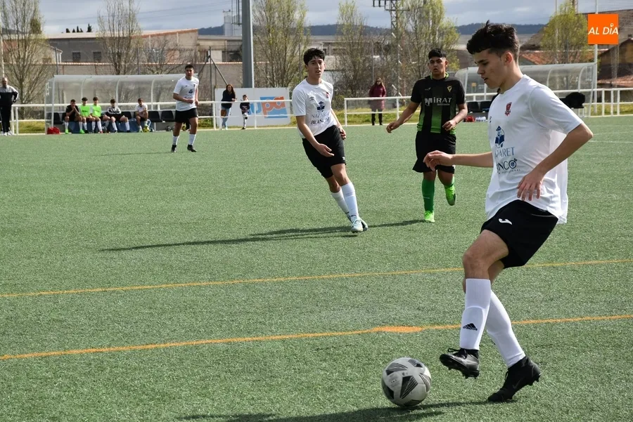 Foto 6 - #M | 18-19 MAR | Ag&oacute;nica victoria del III Infantil de Regional sentenciada a medio segundo del final