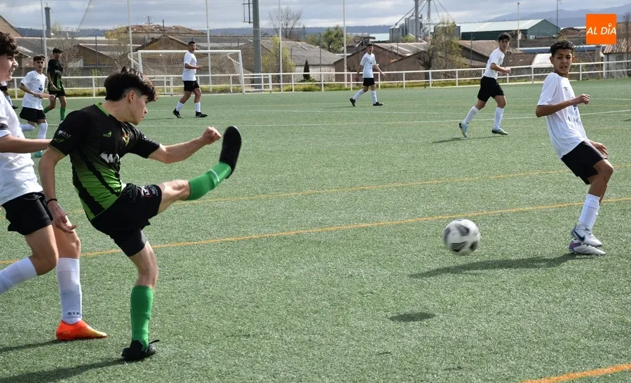Foto 9 - #M | 18-19 MAR | Ag&oacute;nica victoria del III Infantil de Regional sentenciada a medio segundo del final