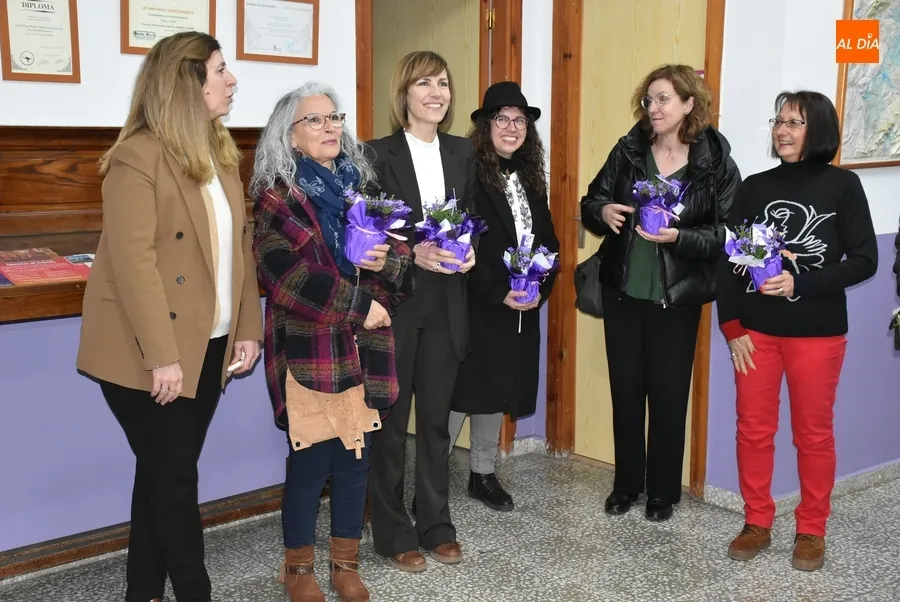 Foto 11 - El IES Fray Diego Tadeo bautiza otras 5 &lsquo;calles&rsquo; del centro con nombres de mujeres relevantes