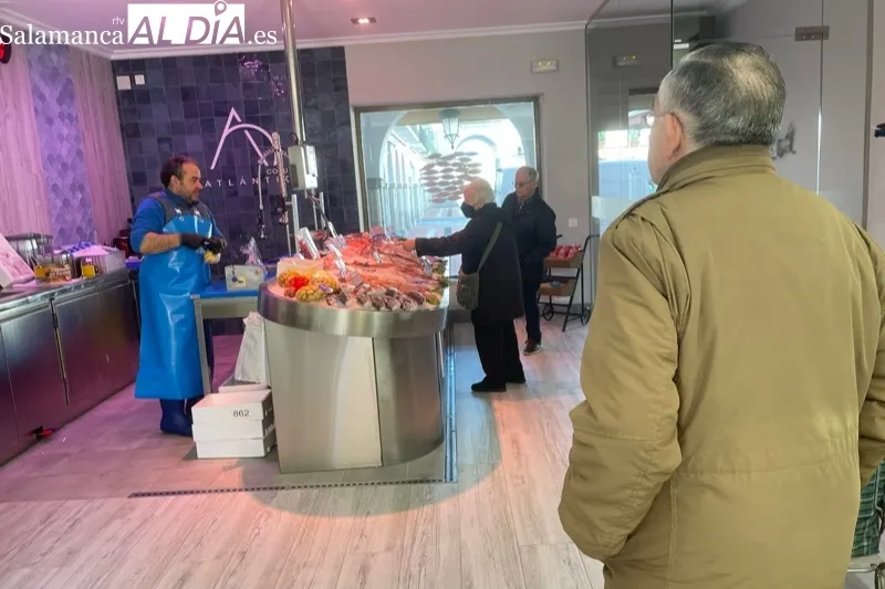 Coruña Atlántica abre sus puertas en la Plaza Nueva de Peñaranda