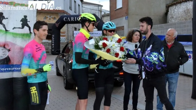 Foto 3 - La I Vuelta Ciclista a las Arribes se abre con un homenaje a la ciclista Estela Dom&iacute;nguez