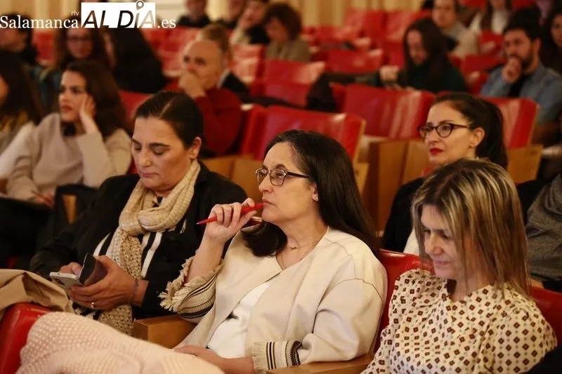 II Encuentro Internacional sobre Prevención, Intervención y Posvención de la Conducta Suicida en el Colegio Arzobispo Fonseca. Foto de David Sañudo