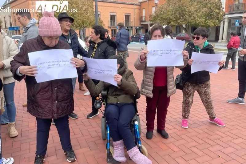 La Plaza de la Constitución acogía la lectura del manifiesto del 8M