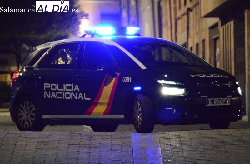 Foto de archivo de un vehículo policial en la ciudad de Salamanca