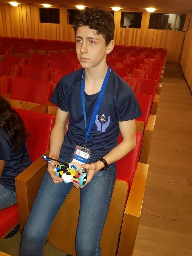 Alumnos del colegio San Juan Bosco en la First Lego League Salamanca