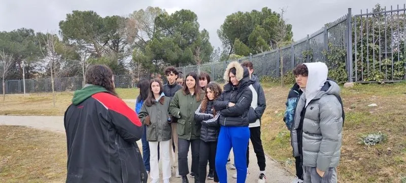 Foto 3 - Alumnos del colegio San Juan Bosco visitan el Parque Arqueol&oacute;gico del Bot&aacute;nico