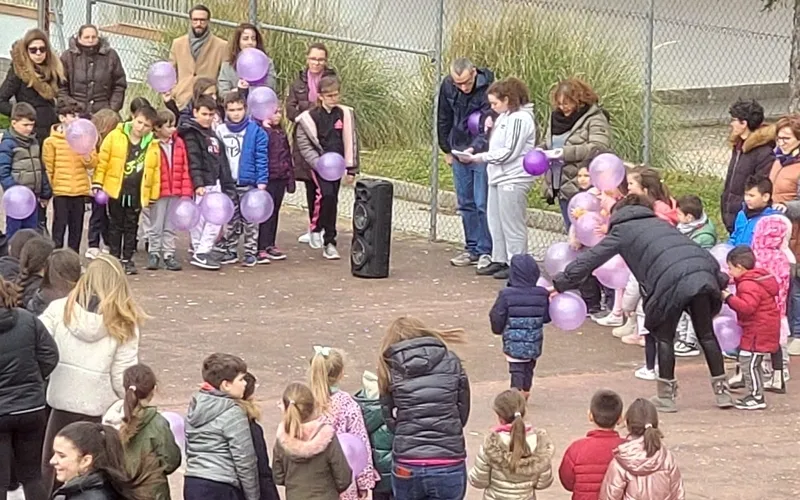 El IES Tierras de Abadengo y el CEIP Liminares celebran en Lumbrales el 8M 