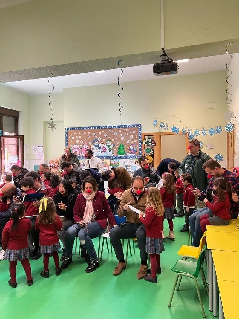 Foto 7 - El colegio San Juan Bosco celebra el D&iacute;a del Padre