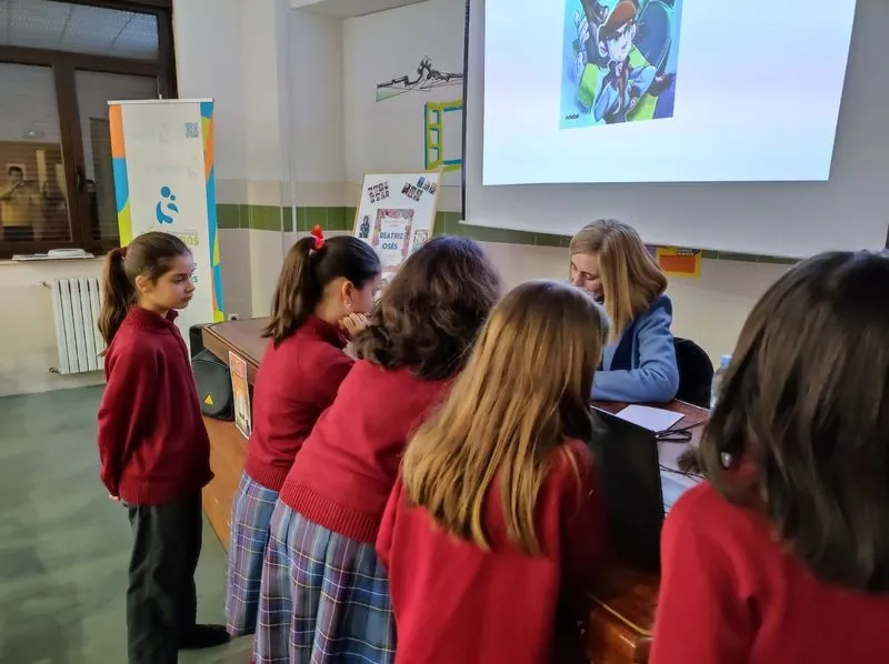 Foto 9 - Visita de la autora Beatriz Os&eacute;s al Colegio San Juan Bosco de Salamanca
