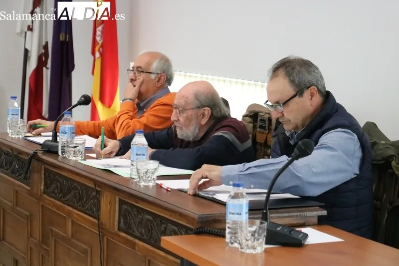 Tenso pleno en Vitigudino solicitado por la oposición / CORRAL 