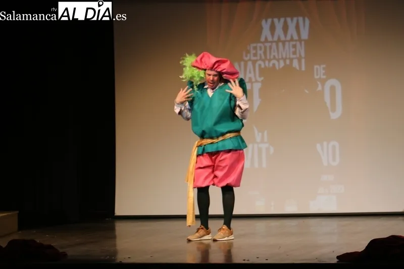 Acto de clausura y entrega de premios del XXXV Certamen Nacional de Teatro 'Villa de Vitigudino' / CORRAL