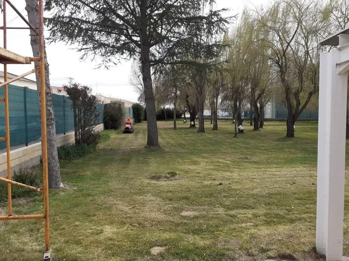 Foto 5 - El Ayuntamiento de Alba de Tormes presenta el parte de infraestructuras y jardiner&iacute;a&nbsp;