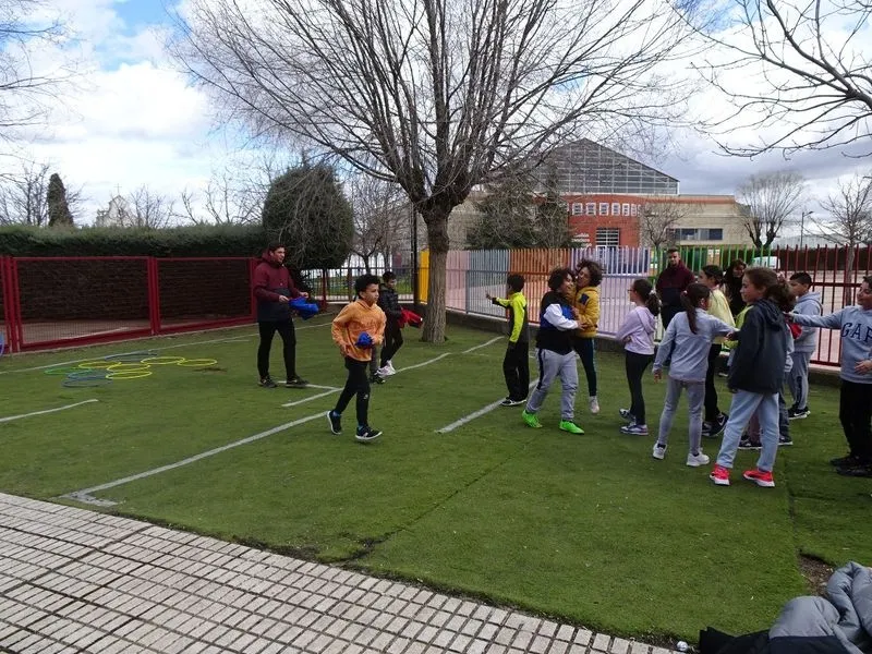  Los Recreos con Salud han dado comienzo en la mañana de este jueves en el colegio Carmen Martín Gaite