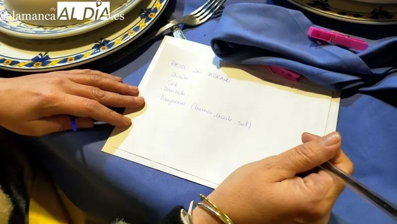 Comensales en la primera 'Cena a ciegas' del restaurante de Sobradillo