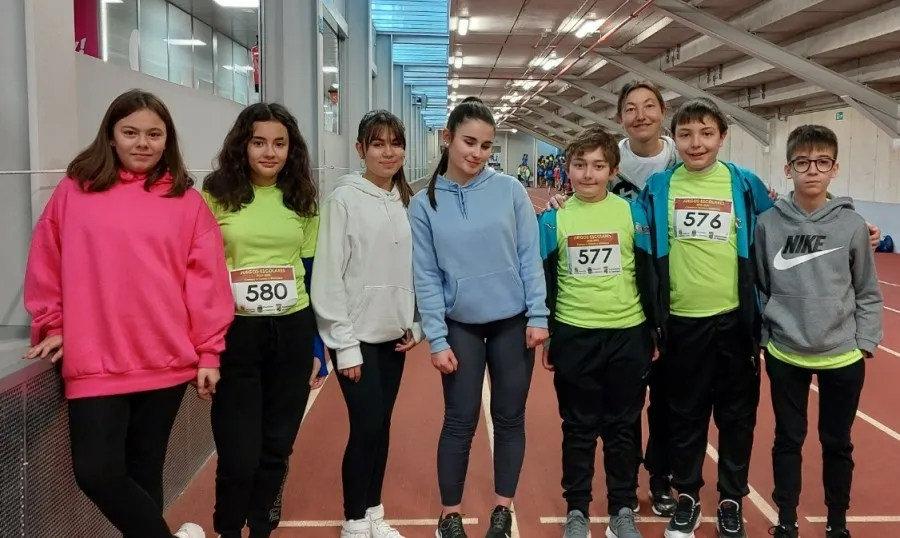 Foto 2 - Bronce para Ana Bel&eacute;n Zamarre&ntilde;o dentro de la participaci&oacute;n de la Escuela de Atletismo en los JJEE