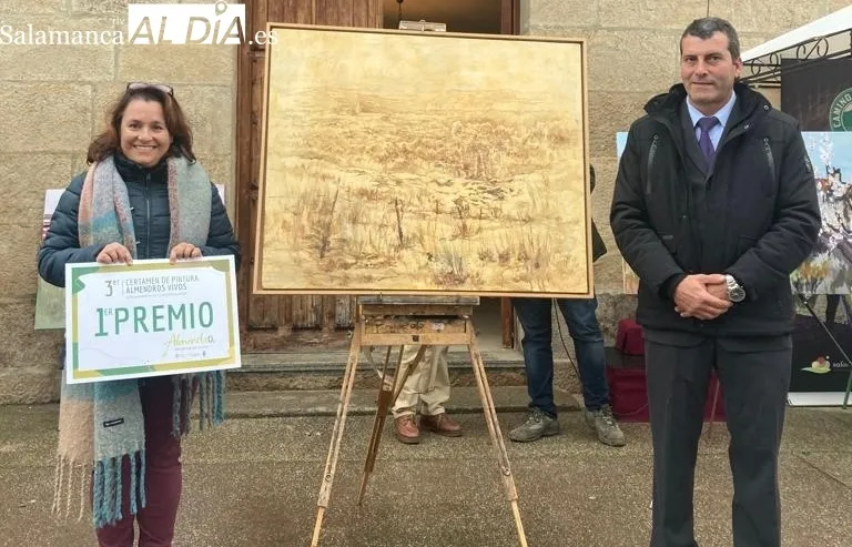 A pesar de la intensa lluvia los artistas pudieron realizar sus lienzos este domingo en La Fregeneda