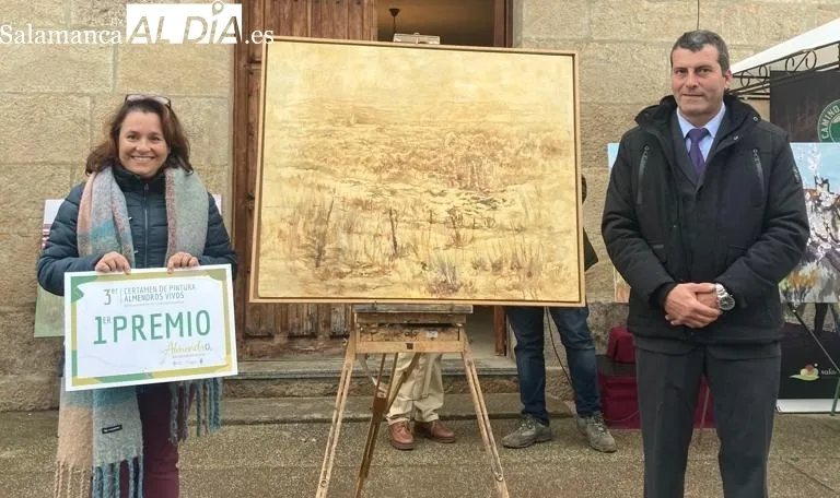 A pesar de la intensa lluvia los artistas pudieron realizar sus lienzos este domingo en La Fregeneda