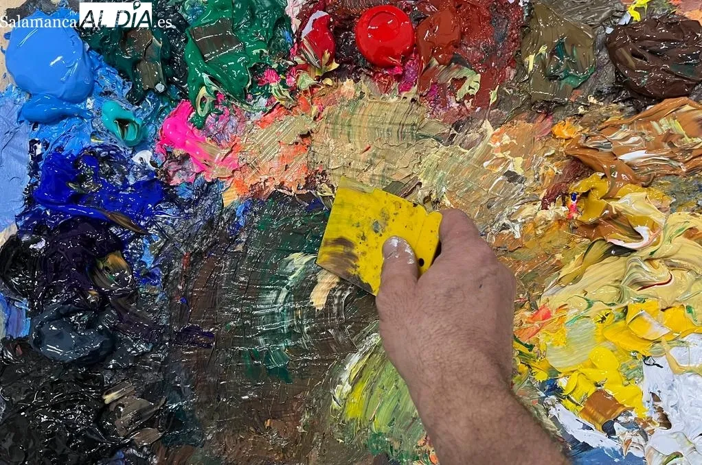 A pesar de la intensa lluvia los artistas pudieron realizar sus lienzos este domingo en La Fregeneda