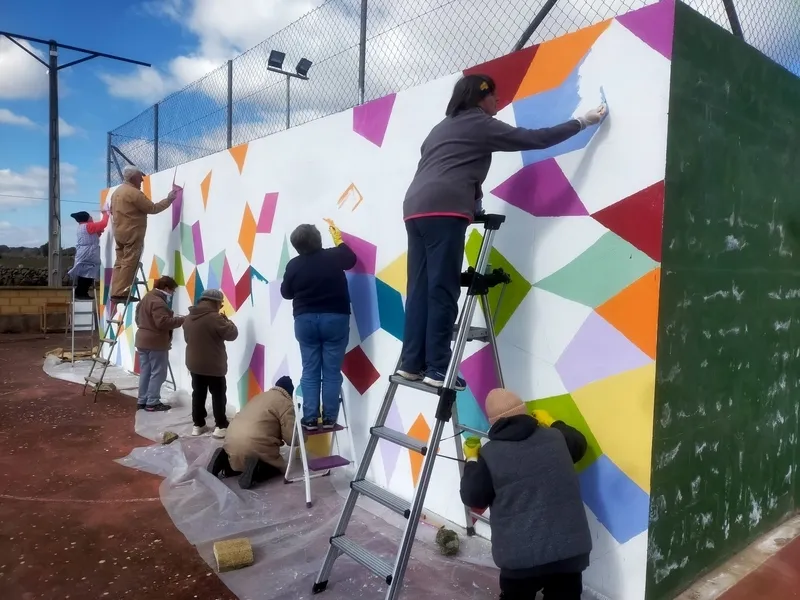 Villavieja pone fin al proyecto muralista 8M