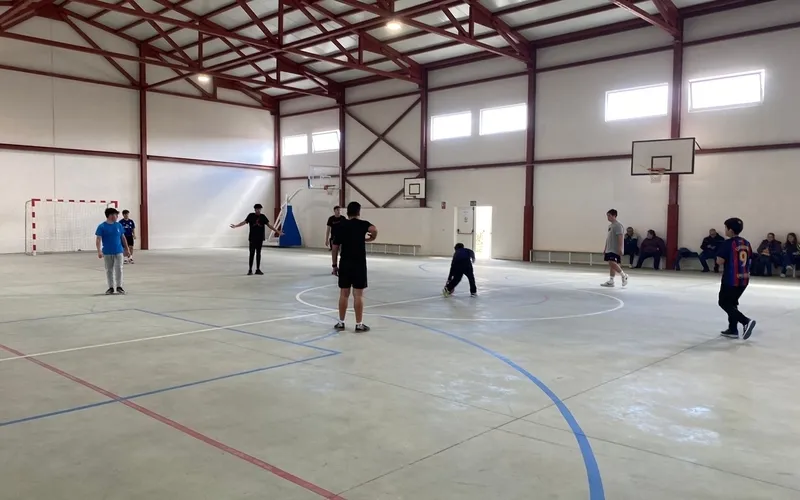 Durante su estancia en Barruecopardo disfrutaron del pabellón de deportes y fueron recibidos por el alcalde y diputado de Deportes, Jesús María Ortiz