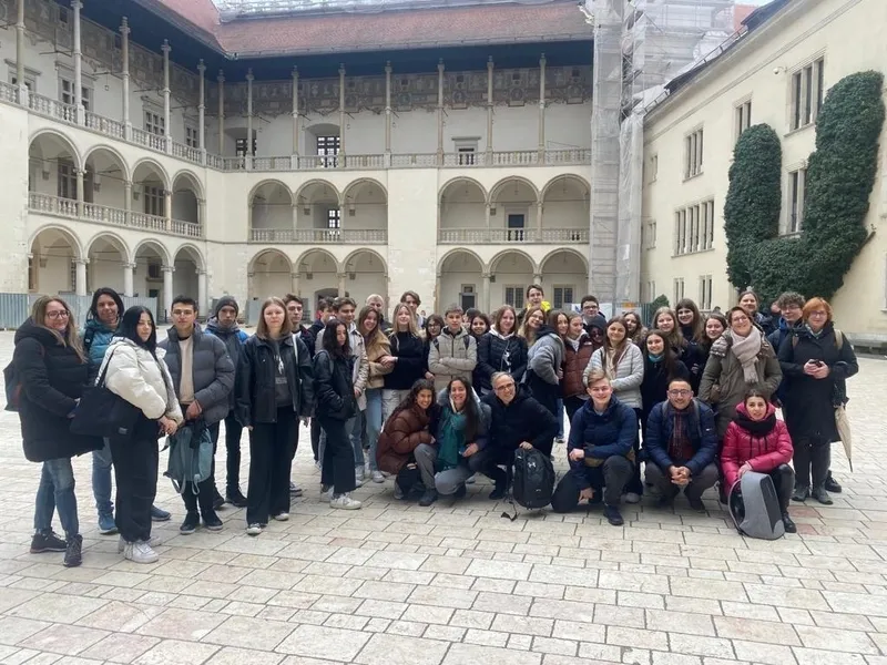 Foto 5 - El alumnado del IES Campo Charro contin&uacute;a su aventura europea 