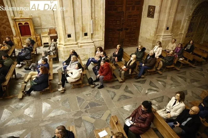 Foto 14 - Poetas y m&uacute;sicos defienden la vertiente espiritual de las personas en la X Oraci&oacute;n Po&eacute;tica ante el Despojado