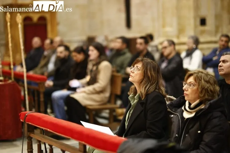 Foto 7 - Poetas y m&uacute;sicos defienden la vertiente espiritual de las personas en la X Oraci&oacute;n Po&eacute;tica ante el Despojado
