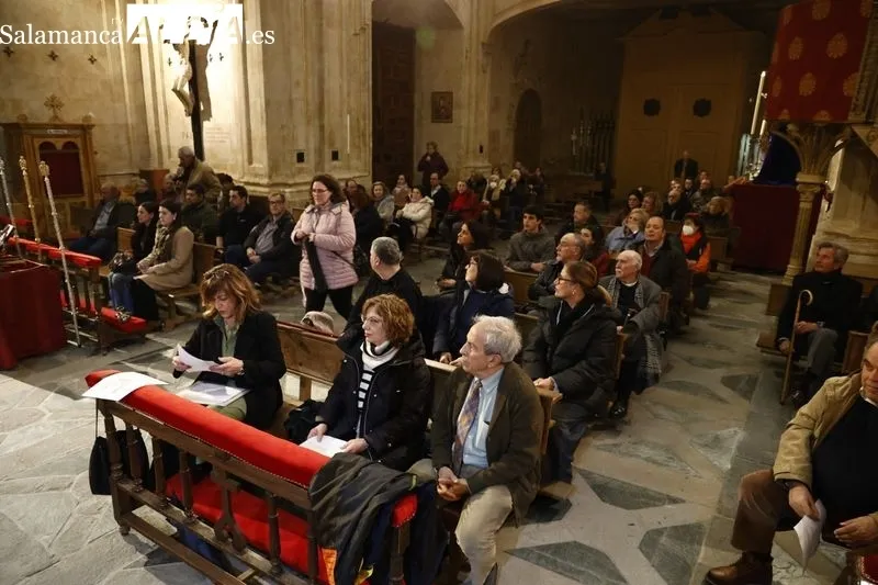 Foto 17 - Poetas y m&uacute;sicos defienden la vertiente espiritual de las personas en la X Oraci&oacute;n Po&eacute;tica ante el Despojado