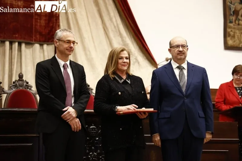 Homenaje en el Paraninfo a docentes e investigadores de la USAL que se jubilan este curso. Foto de David Sañudo