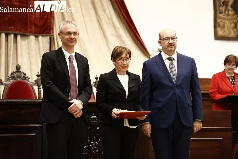Homenaje en el Paraninfo a docentes e investigadores de la USAL que se jubilan este curso. Foto de David Sañudo